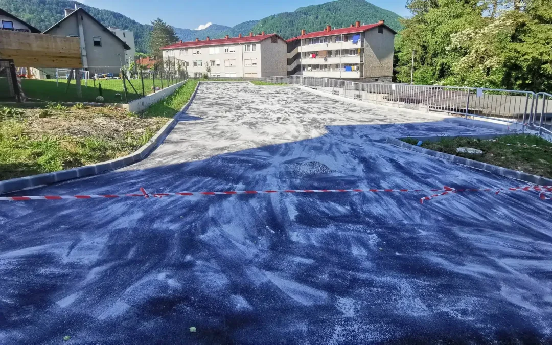 Izgradnja parkirišč Novi Log